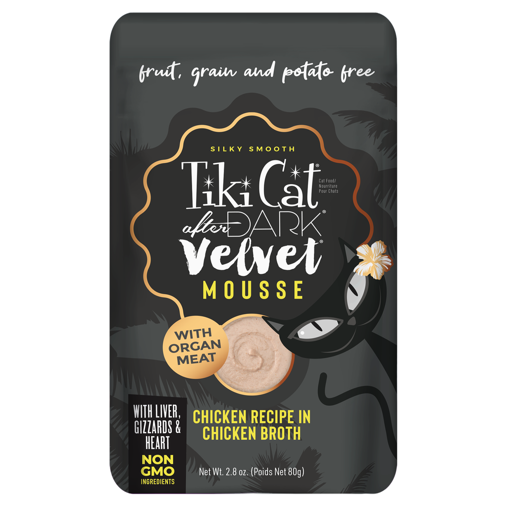 PROMO CORTA FECHA FEB-28-27 TIKI CAT AFTER DARK VELVET MOUSSE - POLLO EN CALDO DE POLLO - 80 GR - POUCH 